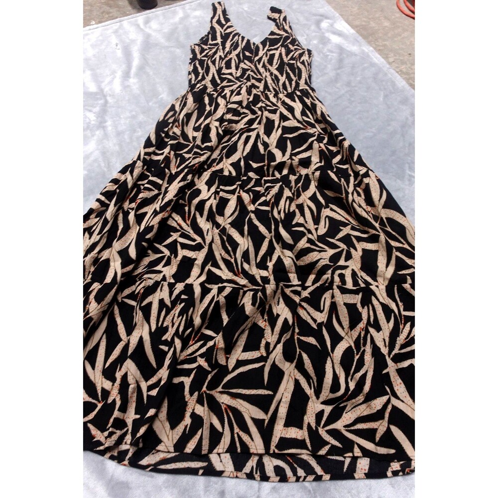 Lascana Women's Size 4 Black Printed Smocked V Neck Maxi Dress NWOT